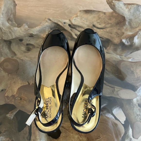 Michael Kors black patent wedges - Picture 2 of 5